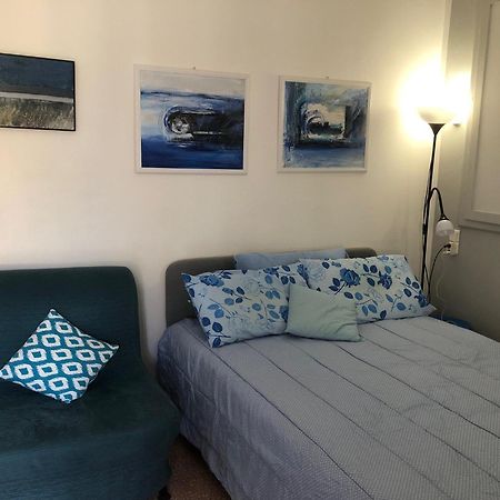Welcome In The Cozy Blue Nest Pedestrian ม็องตง ภายนอก รูปภาพ