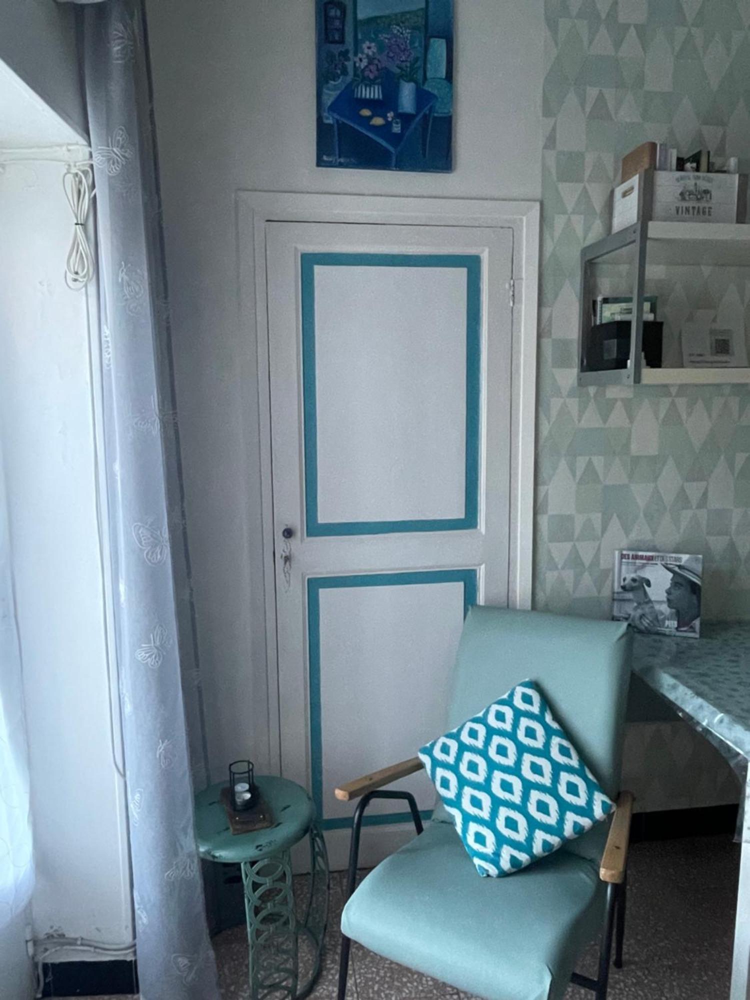 Welcome In The Cozy Blue Nest Pedestrian ม็องตง ภายนอก รูปภาพ